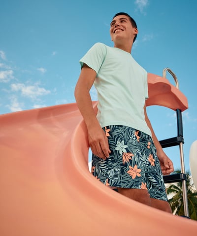 Nouvelle collection Categories Tao - t-shirt garçon en coton bio bleu avec motifs surf et message brodés