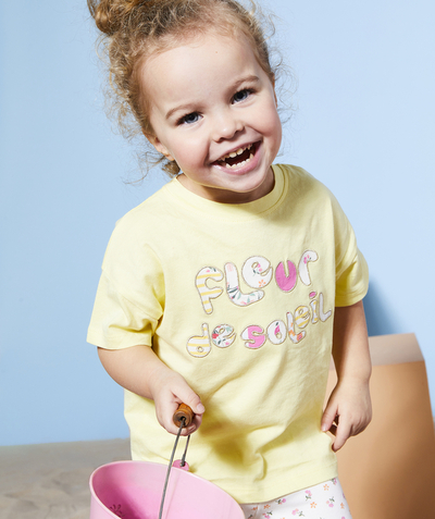 New collection Tao Categories - short-sleeved baby girl t-shirt in flower-themed yellow organic cotton