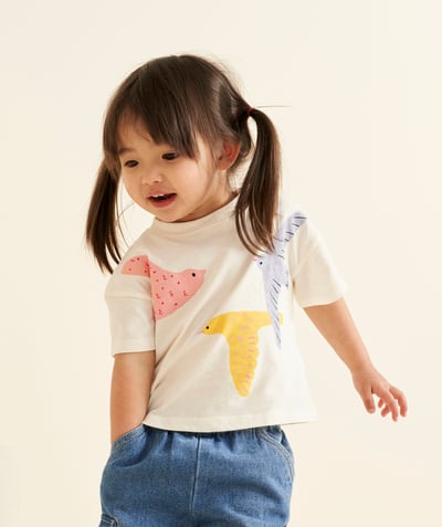 T-shirt - undershirt Tao Categories - SHORT-SLEEVED BABY GIRL T-SHIRT IN ECRU ORGANIC COTTON WITH BIRD MOTIF