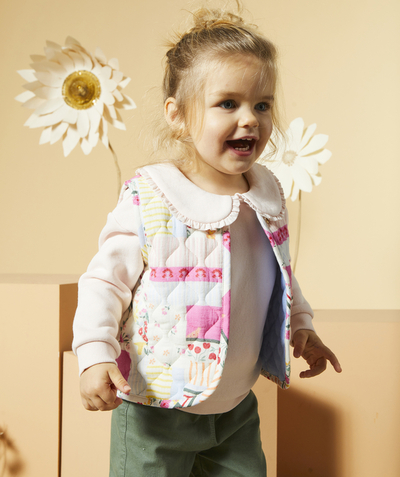 Cardigan Tao Categories - REVERSIBLE BABY GIRL SLEEVELESS CARDIGAN IN PATCHWORK RECYCLED PADDING