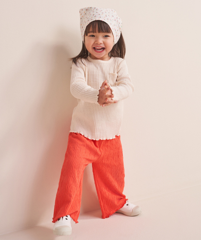 Trousers Tao Categories - CORAL PINK BABY GIRL WIDE-LEG PANTS WITH CRINKLE EFFECT