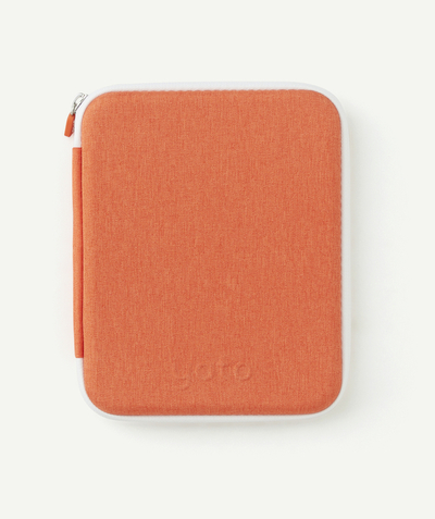 Girl Tao Categories - RED FLEXIBLE CARD CASE