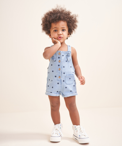 Baby girl Tao Categories - BABY GIRL DUNGAREES IN LOW IMPACT DENIM WITH FLOWER EMBROIDERY