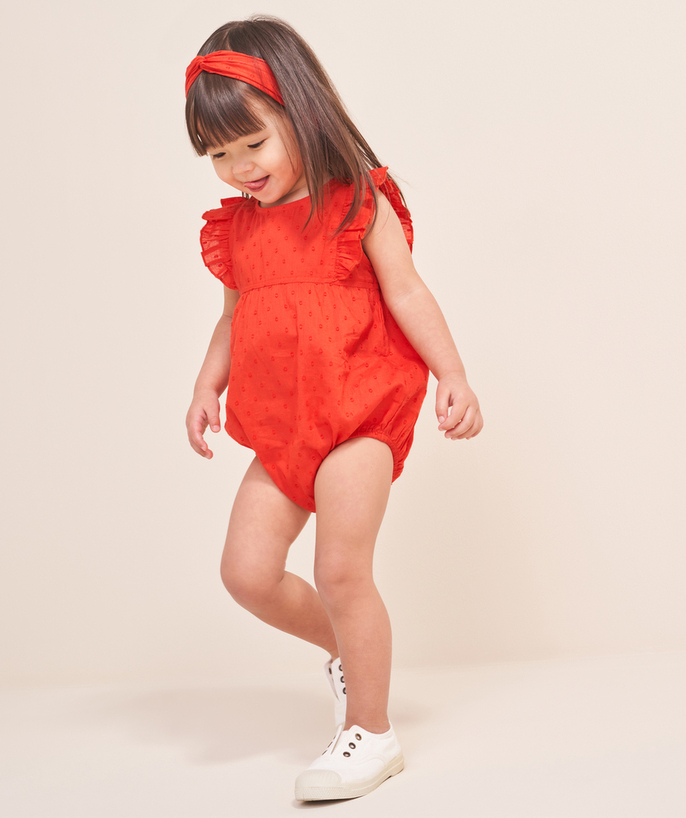 Jumpsuit - Tuinbroek Tao Categorieën - romper voor babymeisjes in rood biologisch katoen met bijpassende hoofdband