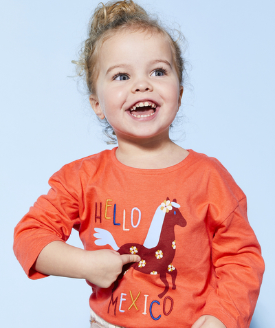 New colours palette Tao Categories - BABY GIRL T-SHIRT IN CORAL ORGANIC COTTON WITH MESSAGE AND HORSE