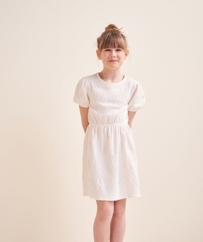 Colección Ceremonia Categorías TAO - vestido de punto de manga corta para niña en fibras recicladas color crudo