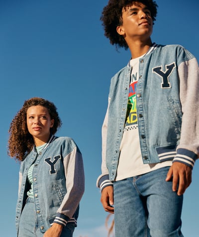Campus spirit Tao Categories - BOY'S BOMBER JACKET IN LOW-IMPACT DENIM WITH EMBROIDERED PATCH