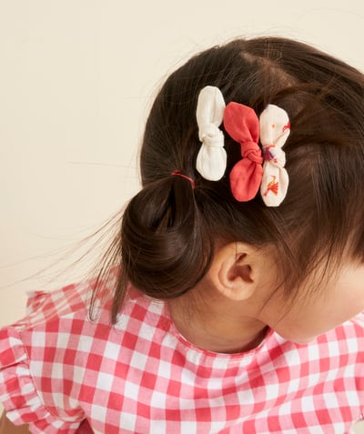 Hair Accessories Tao Categories - SET OF 3 RED, WHITE AND PRINTED GIRL BARRETTES