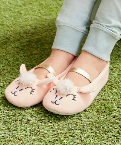 Chaussons Categories Tao - CHAUSSONS ROSES FILLE AVEC ANIMATIONS LAMA