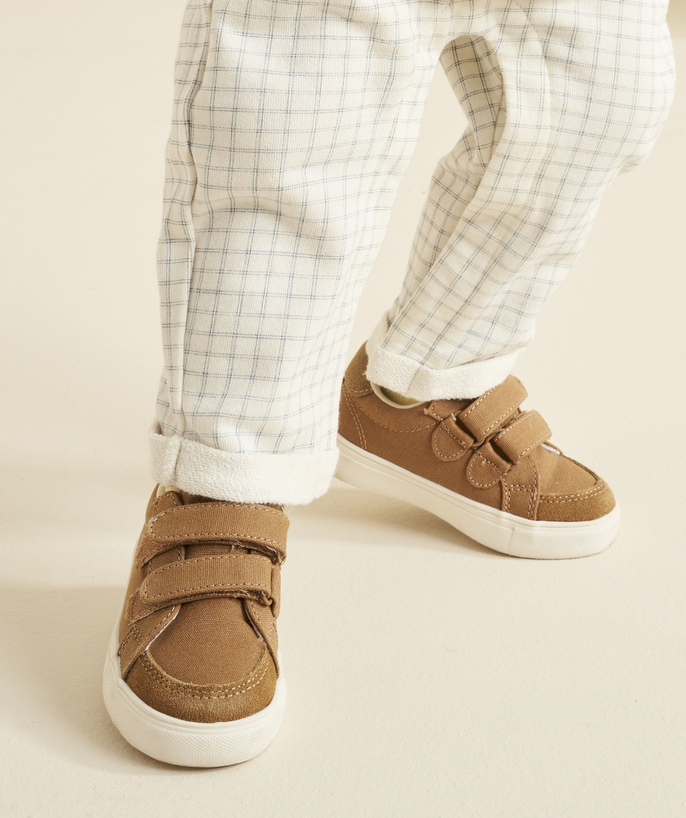 Schoenen, slofjes Tao Categorieën - Bruine sportschoenen met klittenband voor babyjongens
