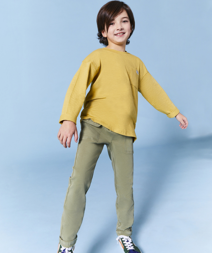 Spodnie - Spodnie dresowe Kategorie TAO - Khaki wiskozowe spodnie chłopięce z kieszeniami