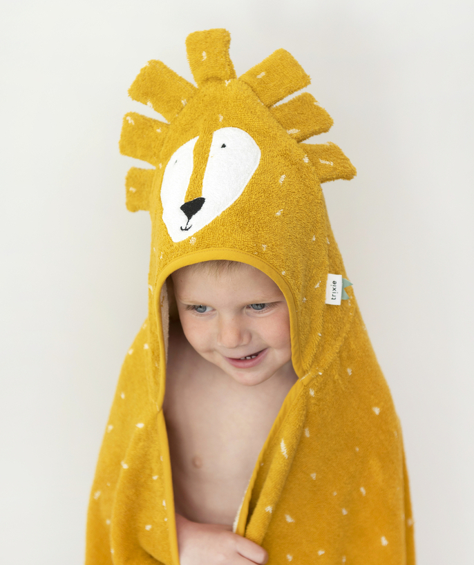 TRIXIE ® Tao Categories - LION BABY BATH CAPE IN ORGANIC COTTON