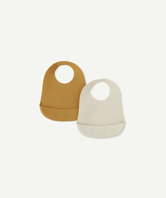 Bibs Tao Categories - SET OF TWO BEIGE AND OCHRE SILICONE BIBS