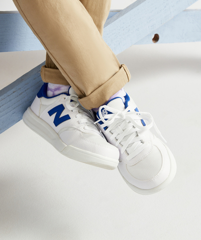 Back to school collection Tao Categories - 300 WHITE AND BLUE TRAINERS