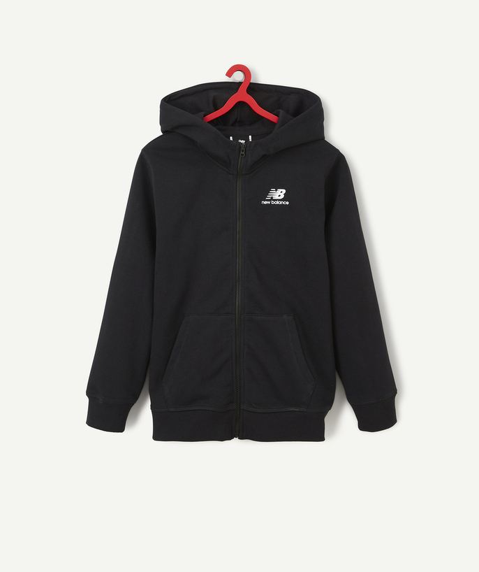 NEW BALANCE ® Tao Categories - BOYS' BLACK ESSENTIALS STACKED LOGO HOODIE WITH A ZIP