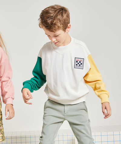 Boy Nouvelle Arbo   C - BOYS' COLOURBLOCK SWEATSHIRT IN RECYCLED FIBRES WITH AN EMBROIDERED PATCH