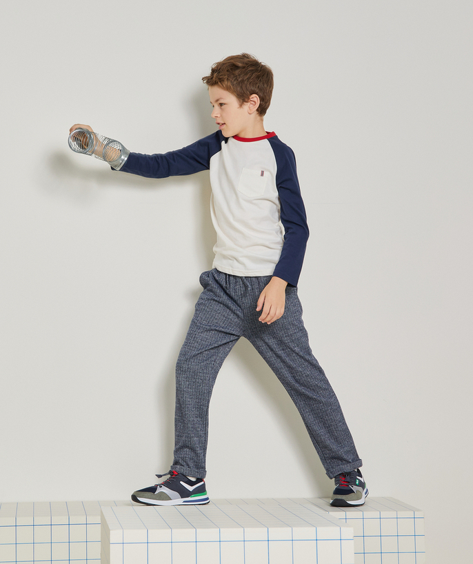 Back to school collection Tao Categories - BOYS' RELAXED RECYCLED FIBRE TROUSERS WITH GREY CHECKS