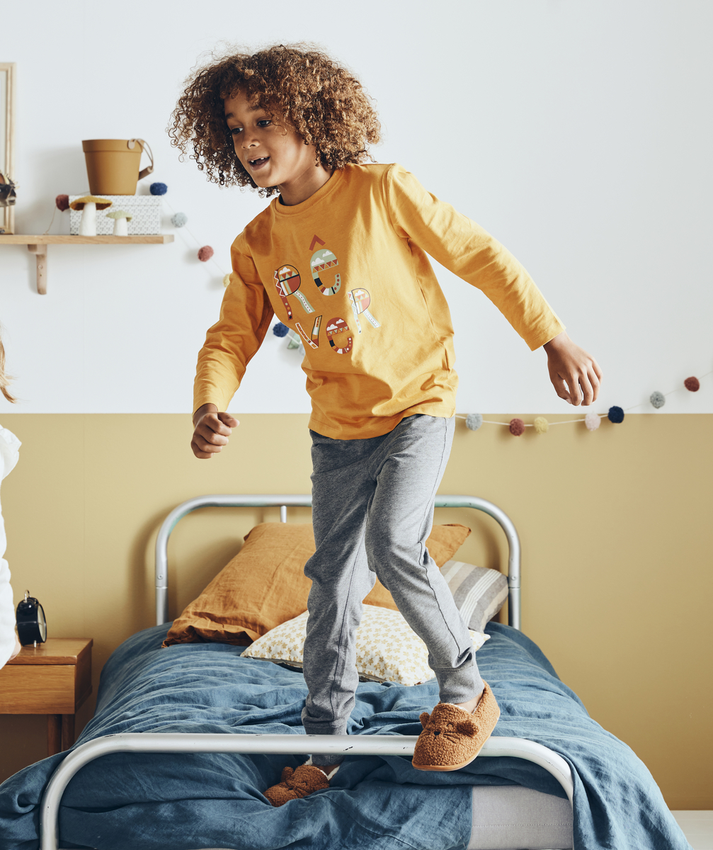 Pyjama jaune en coton et message graphique garcon - 4 A