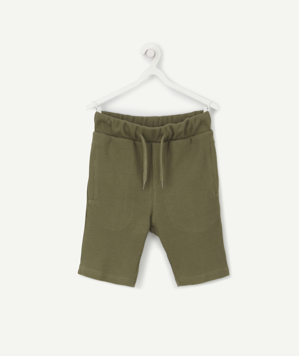 Le bermuda droit kaki en coton gaufré - 2 A