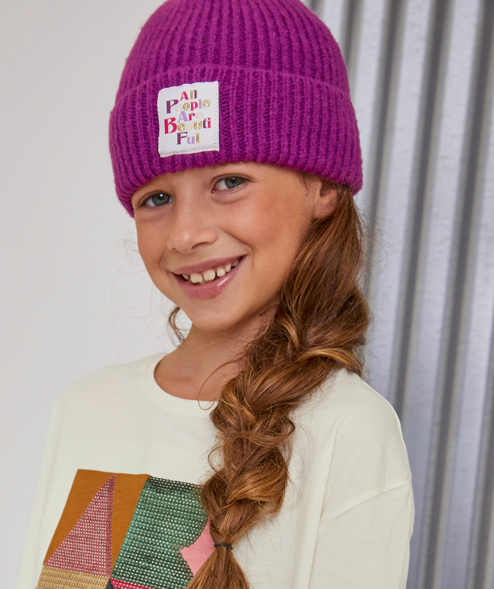 Bonnet en tricot fille violet avec patch brodé - 6-8 A