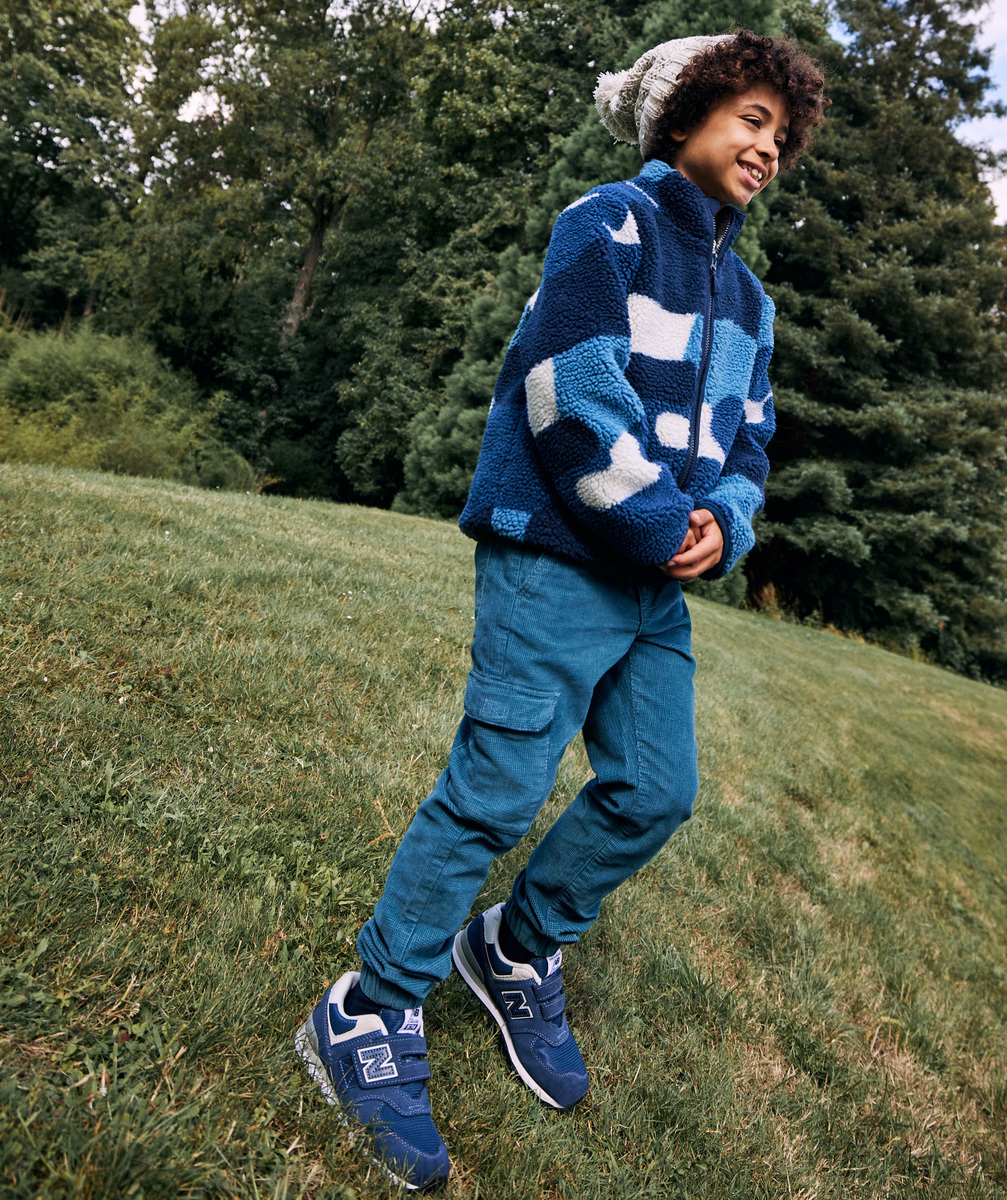 Pantalon droit garçon en velours bleu avec poches cargo - 6 A